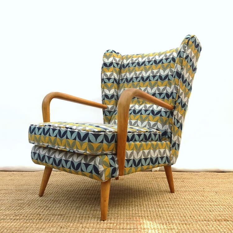 The Howard Keith Bambino Chair